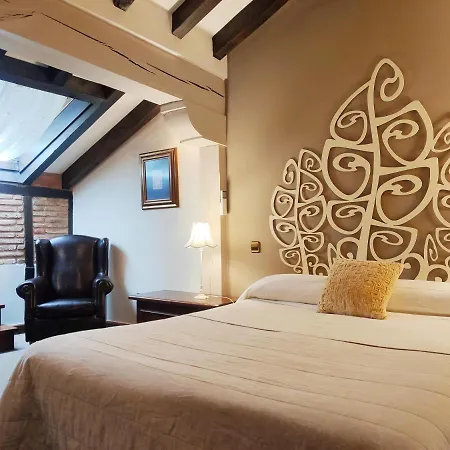 Casa Del Marqués سانتيانا ذيل مار