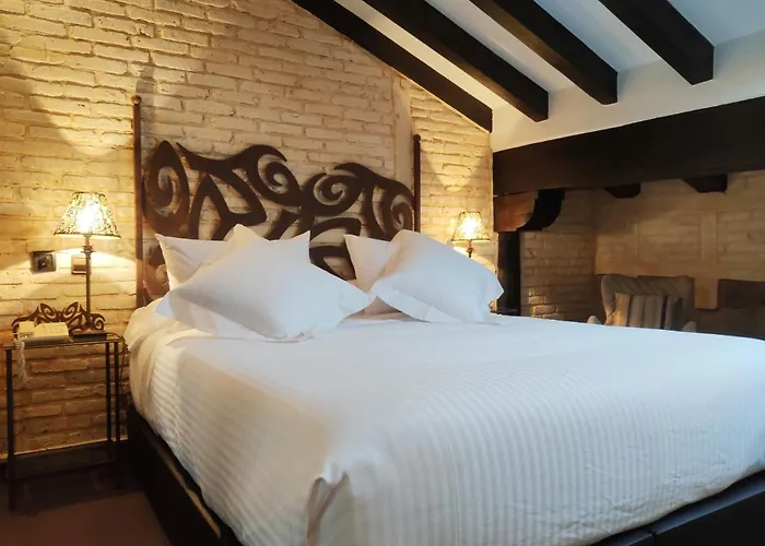 Casa Del Marqués Hotel 5*