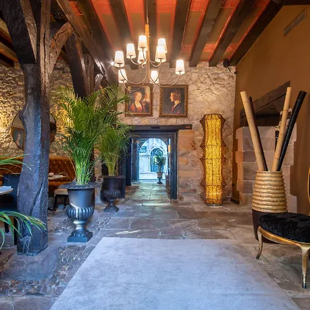 Casa Del Marqués Santillana del Mar